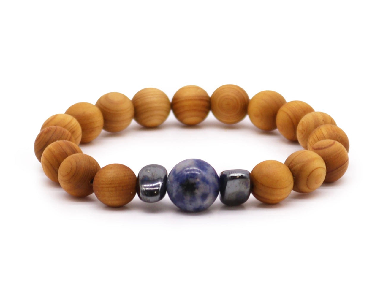 Pulsera de cedro con Sodalita. Chakra garganta.