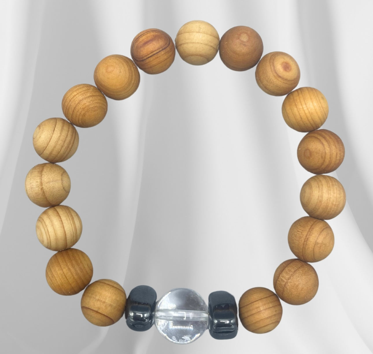 Pulsera de cedro con cuarzo cristal. Chakra Corona