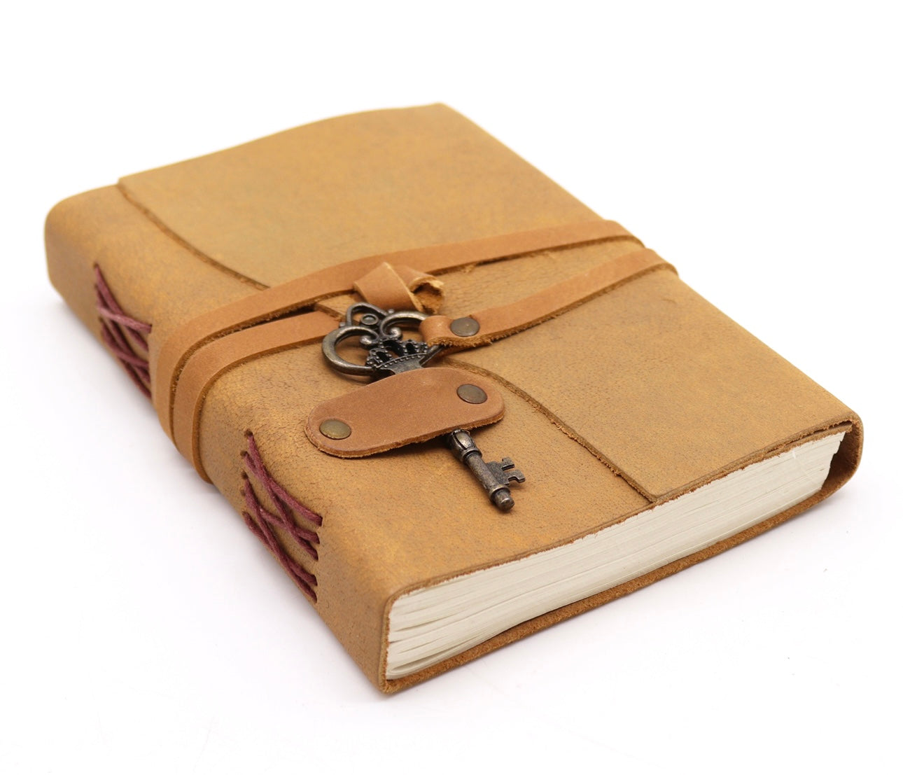 Cuaderno de cuero curtido y llave 200 páginas (13x18)
